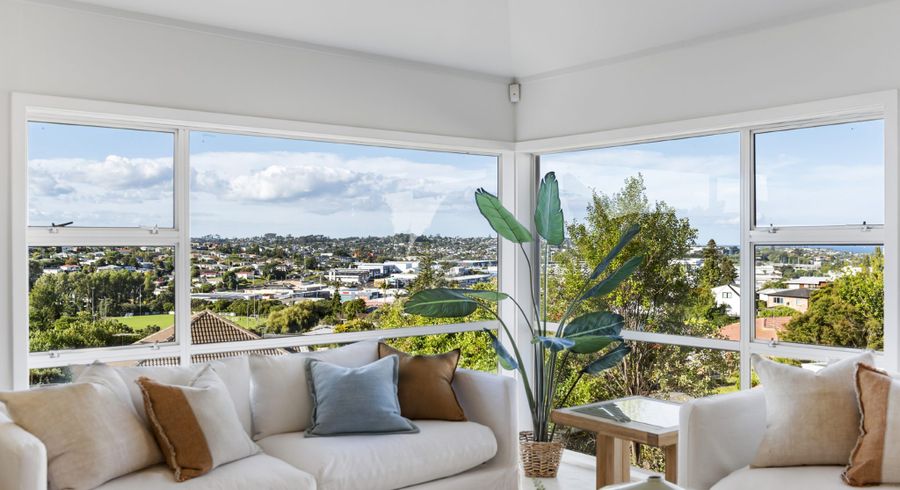  at 14 McFetridge Place, Hillcrest, North Shore City, Auckland