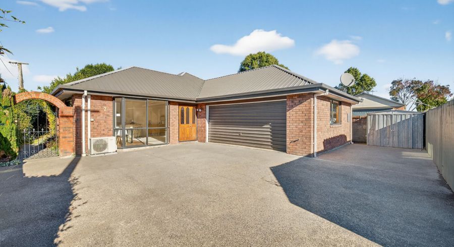  at 2/8 Fovant Street, Russley, Christchurch City, Canterbury