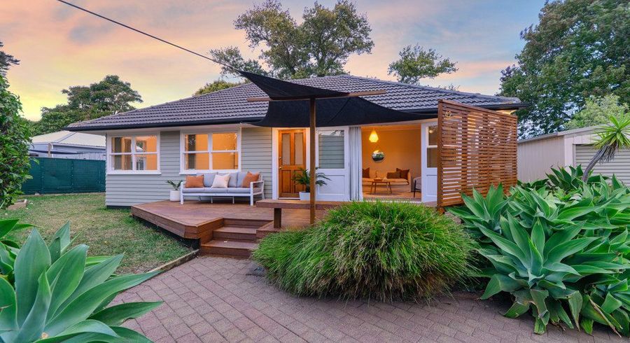  at 42 Hereford Street, Te Atatu Peninsula, Auckland
