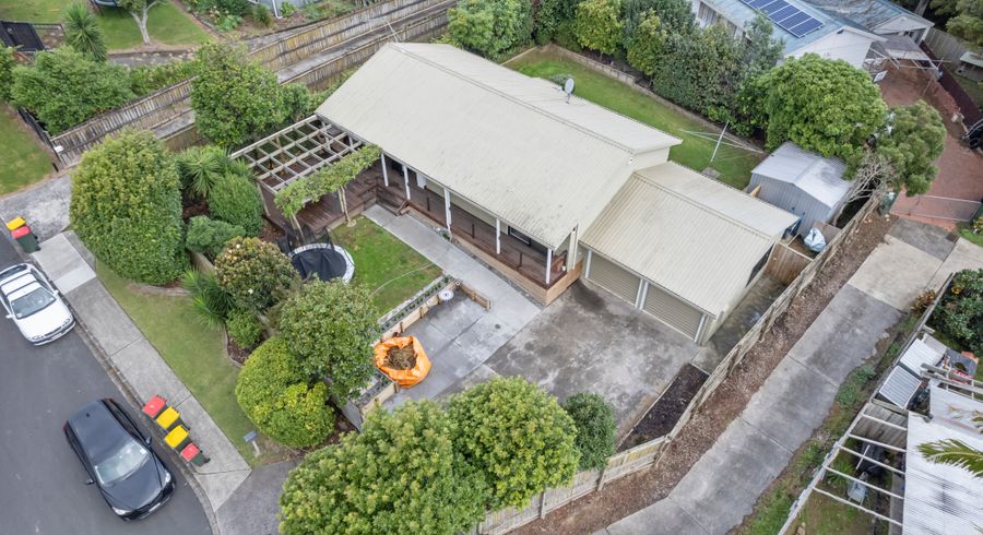  at 18 Crail Court, Totara Heights, Auckland