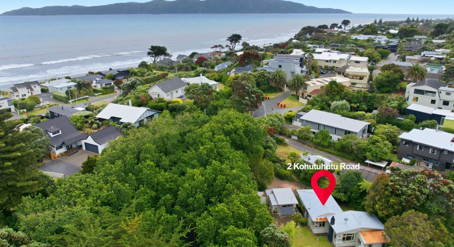  at 2 Kohutuhutu Road, Raumati Beach, Kapiti Coast, Wellington