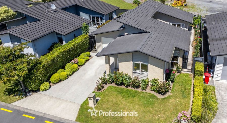  at 13 Somerby Mews, Silverstream, Upper Hutt, Wellington
