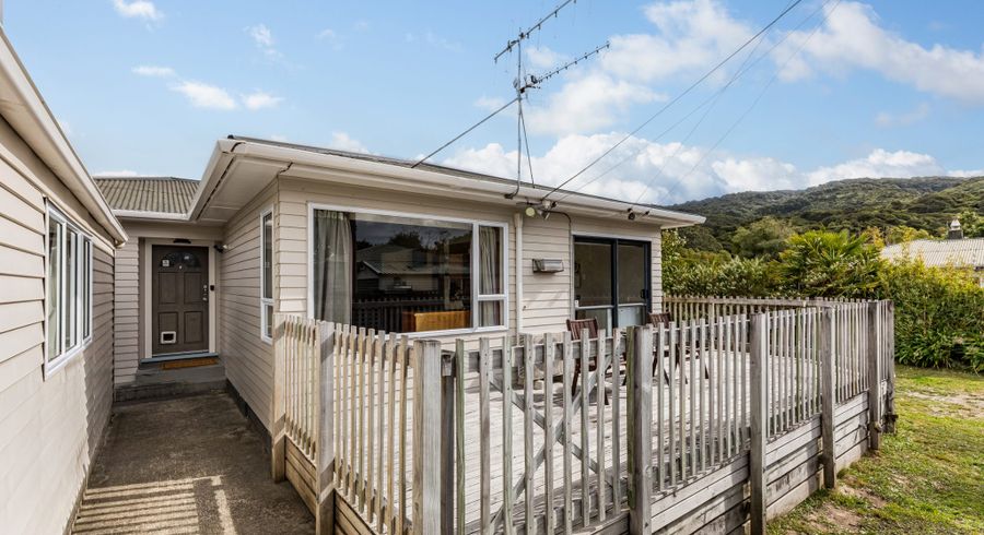  at 42 Wood Street, Wainuiomata, Lower Hutt, Wellington