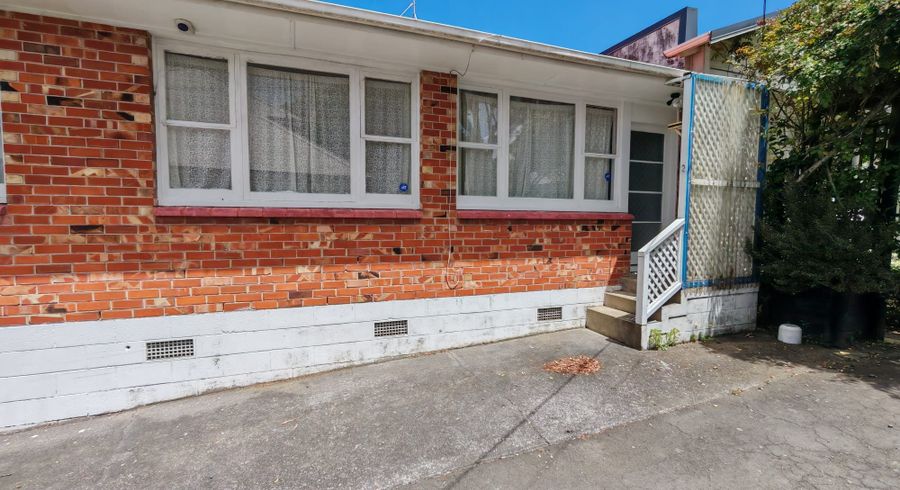  at 2/10 Tennyson St, Mount Eden, Auckland City, Auckland