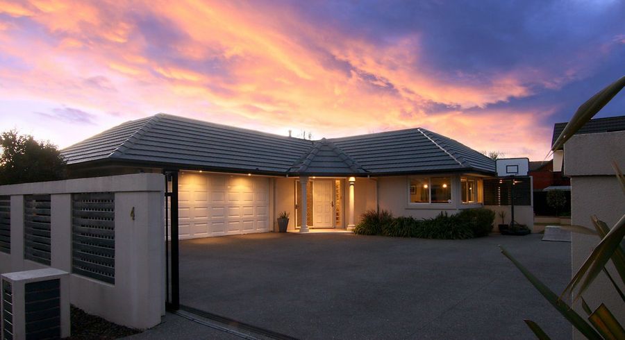  at 4 Croftfield Place, Westmorland, Christchurch