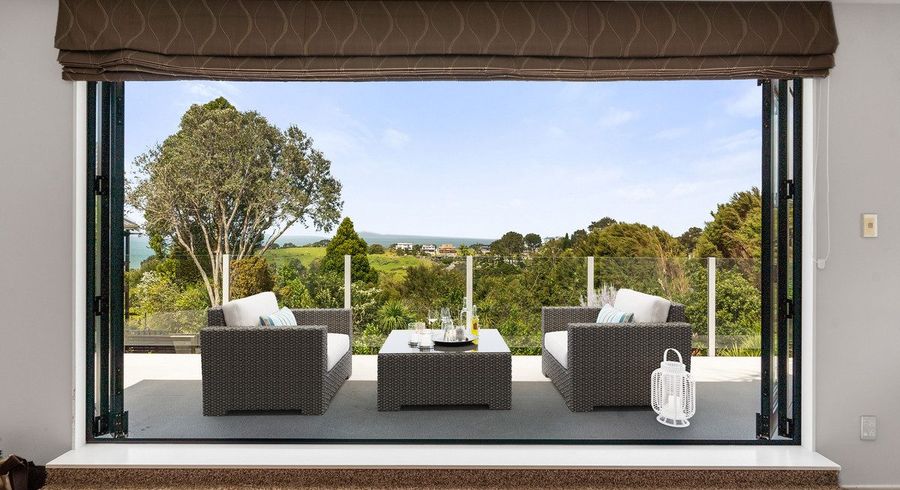  at 84 Wade River Road, Stanmore Bay, Whangaparaoa