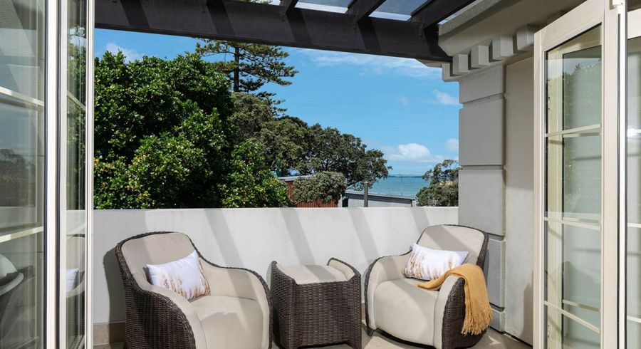  at 14/8 Sidmouth Street, Mairangi Bay, North Shore City, Auckland