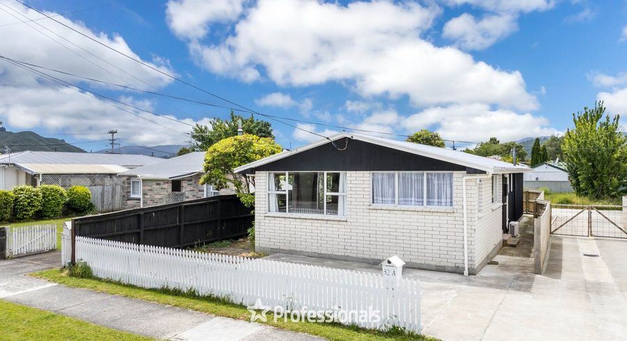  at 32A Exchange Street, Ebdentown, Upper Hutt, Wellington