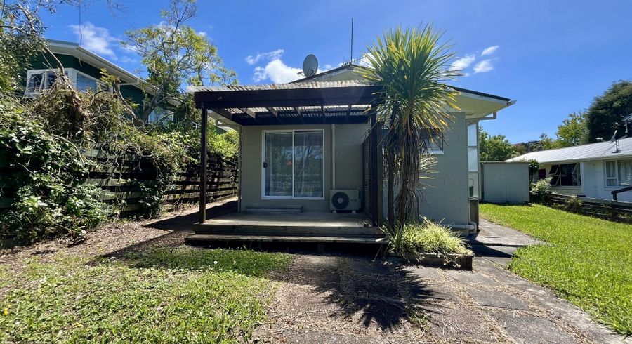  at 2/56 Lynden Ave, Hillcrest, North Shore City, Auckland