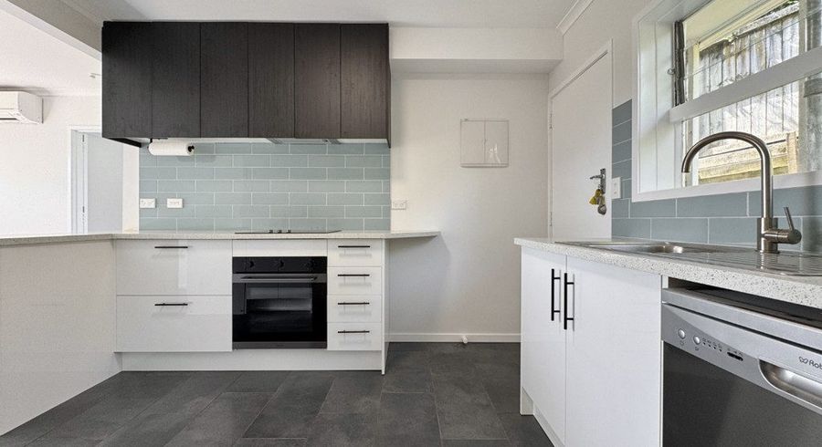  at 4/6 Hobday Place , Meadowbank, Auckland City, Auckland