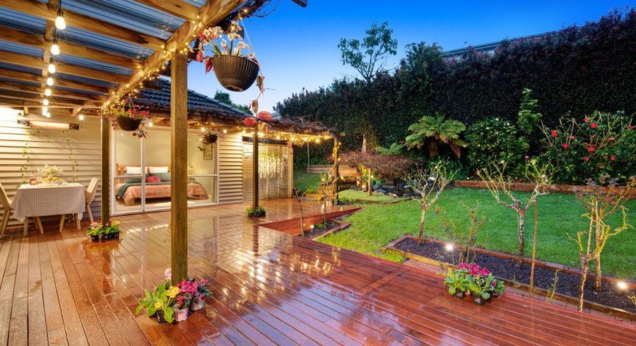  at 10 Seine Road, Forrest Hill, North Shore City, Auckland