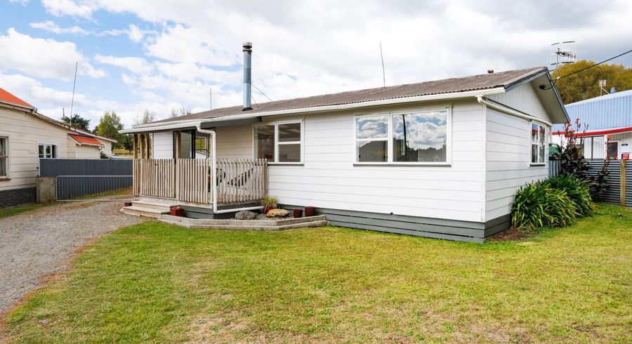  at 78 Willoughby Street, Feilding