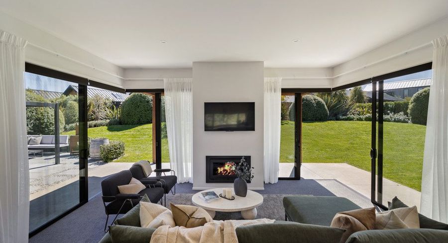  at 6 Pendeen Crescent, Jacks Point, Queenstown-Lakes, Otago