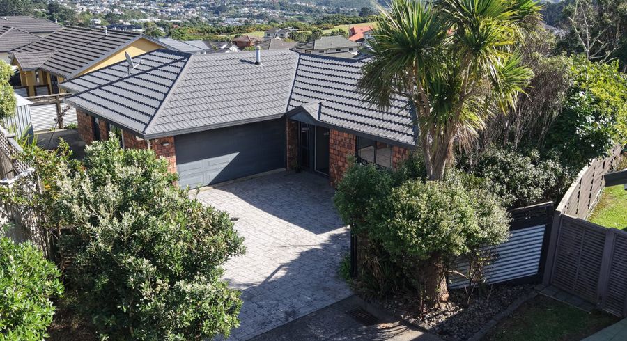  at 75 Kentwood Drive, Woodridge, Wellington, Wellington
