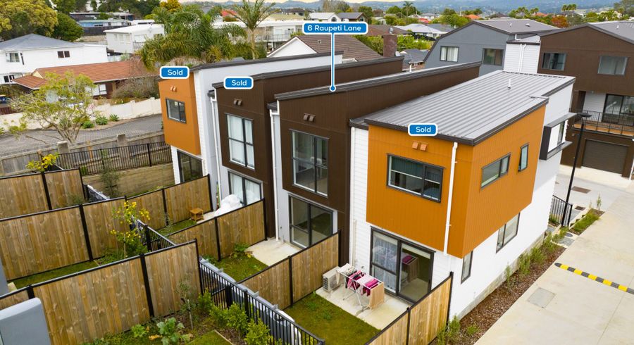 at 6 Raupeti Lane, Henderson, Waitakere City, Auckland