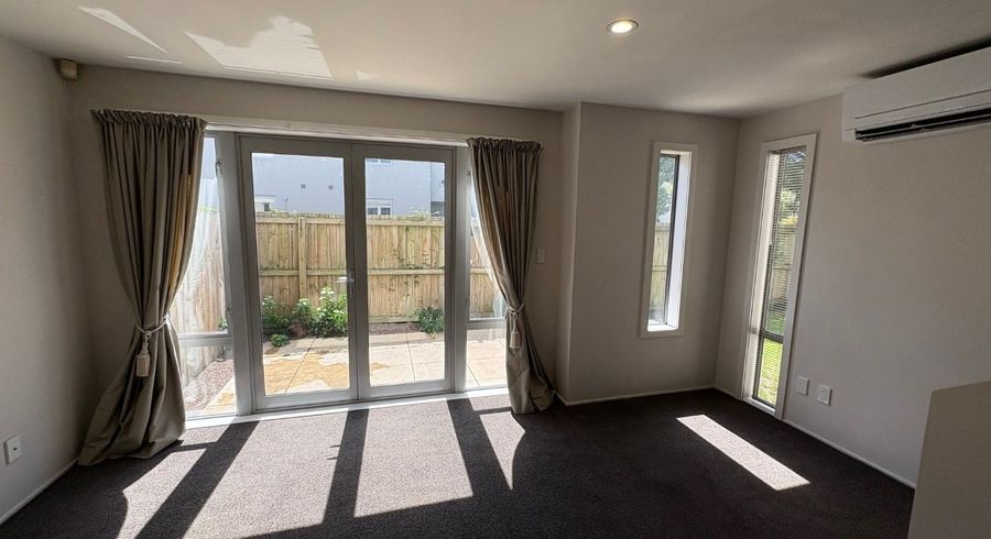  at 17 Whiteleigh Avenue, Addington, Christchurch City, Canterbury