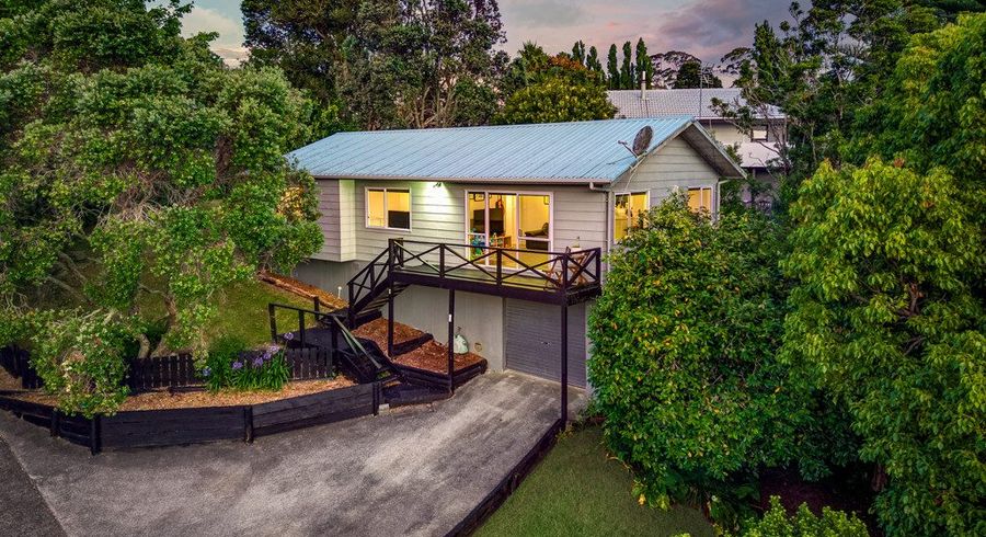  at 34 Sungrove Rise, Sunnyvale, Waitakere City, Auckland