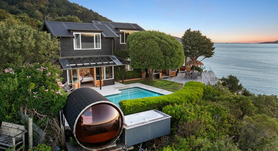  at 1 Rangiuru Road, Mahina Bay, Eastbourne, Lower Hutt, Wellington