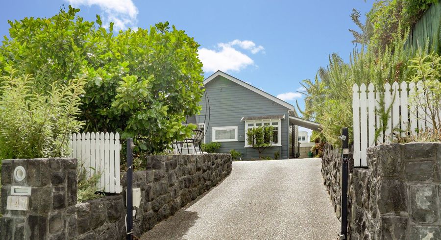  at 147 Queen Street, Northcote Point, Auckland