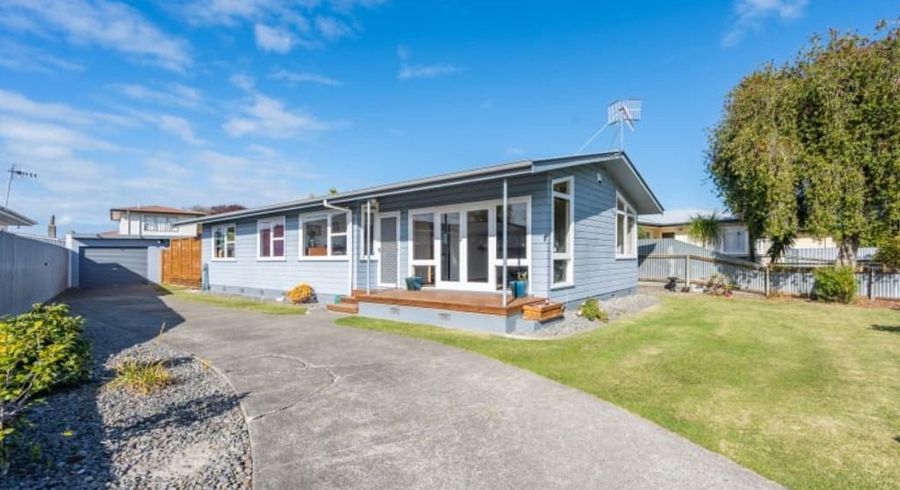  at 10 Woodhouse Place, Pirimai, Napier
