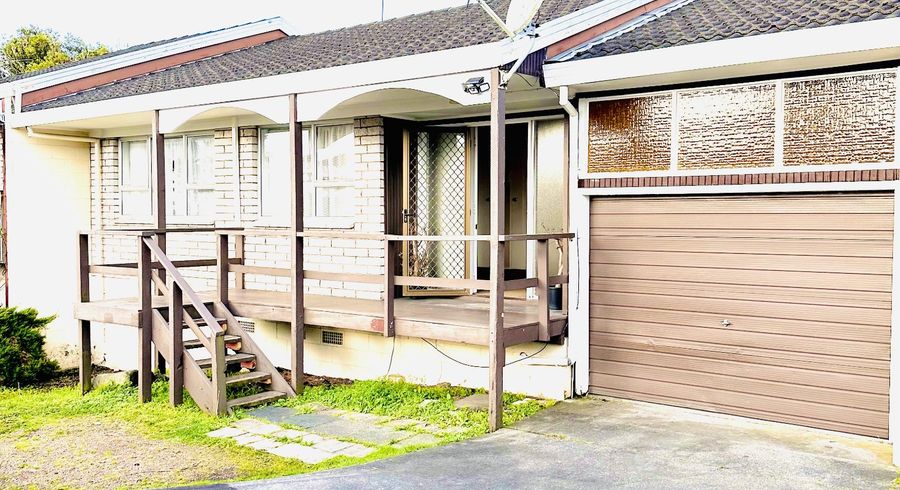  at 2/99 Station Road, Papatoetoe, Auckland