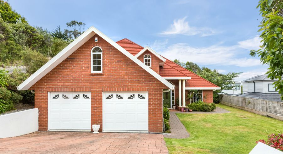  at 144 Eskdale Road, Papakowhai, Porirua
