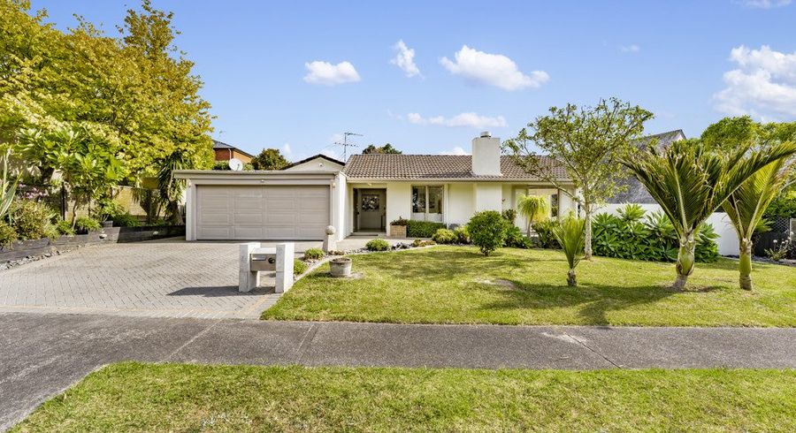  at 4 Coldham Crescent, Saint Johns, Auckland