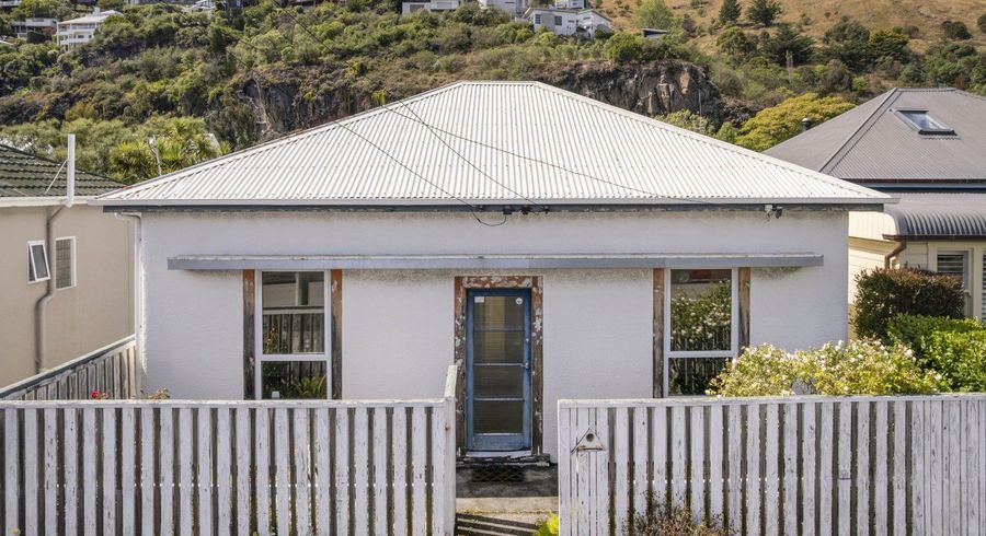  at 25 Head Street, Sumner, Christchurch City, Canterbury