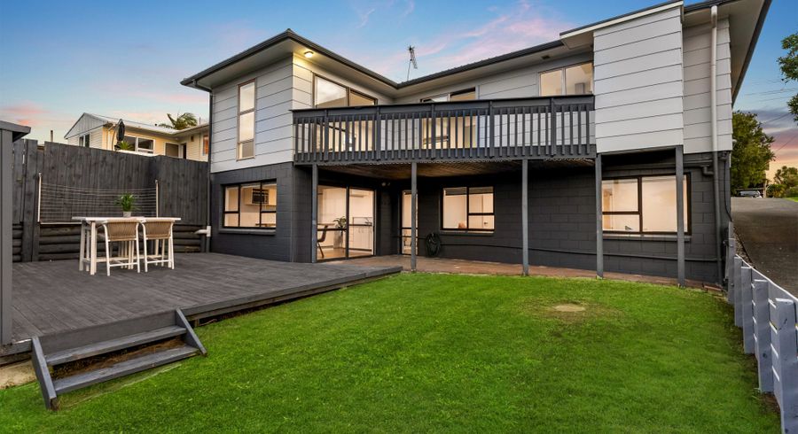  at 1/57 Aeroview Drive, Beach Haven, North Shore City, Auckland