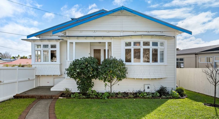  at 2 Seaview Terrace, Mount Albert, Auckland City, Auckland