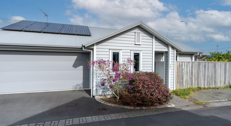  at 135 Forest Lake Road, Forest Lake, Hamilton, Waikato