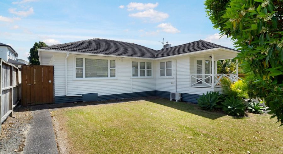  at 16 Coniston Avenue, Te Atatu South, Waitakere City, Auckland