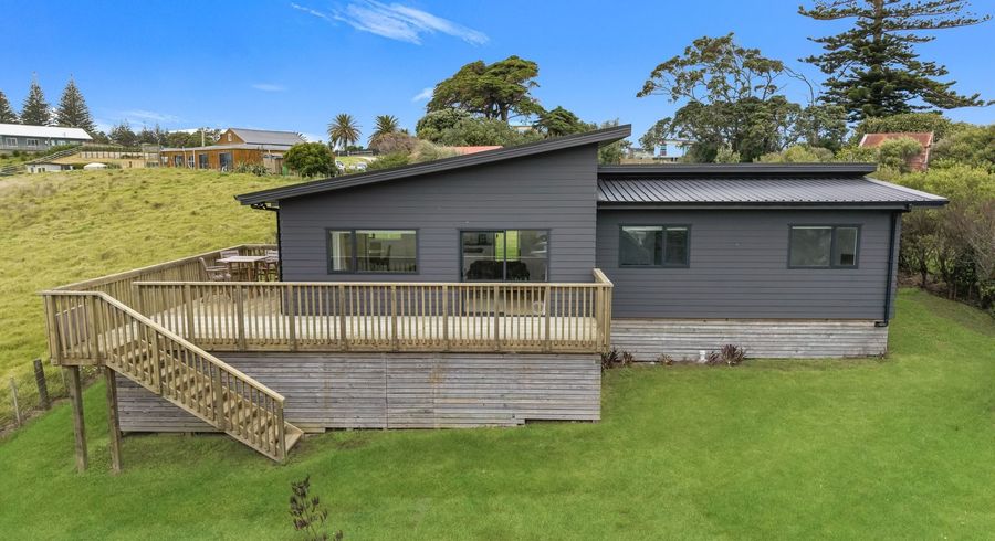  at 4 Gillespie Drive, Baylys Beach, Kaipara, Northland