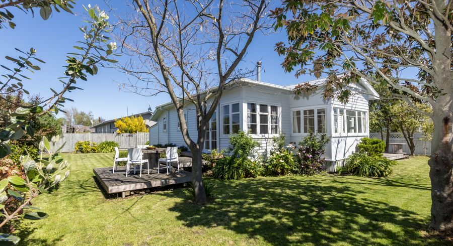  at 38 Avenue Road, Greenmeadows, Napier
