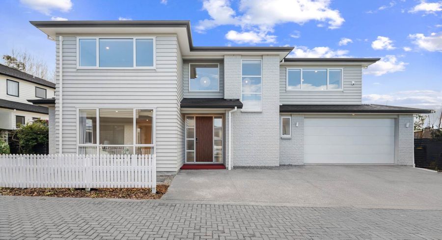  at 17A Northcross Drive, Oteha, North Shore City, Auckland