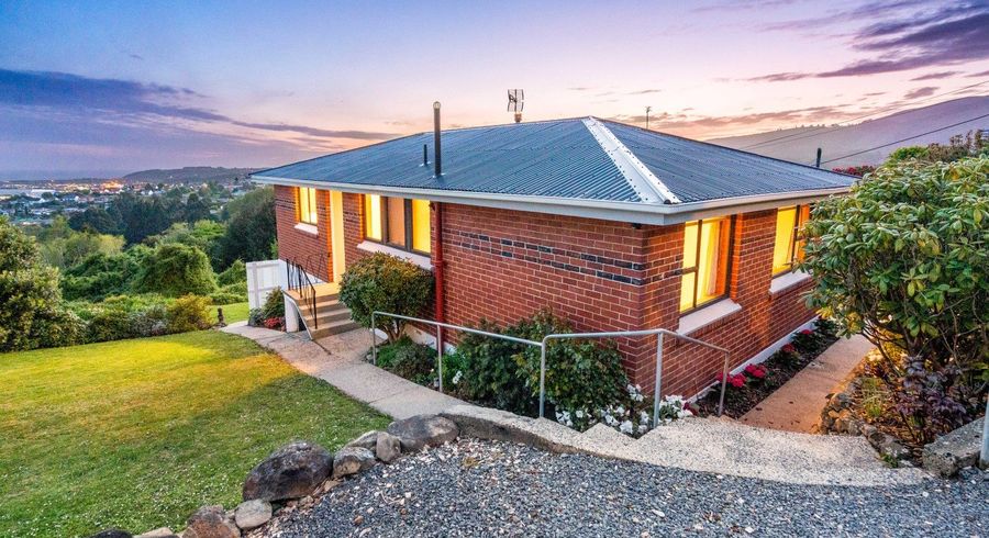  at 8 Watkin Street, Pine Hill, Dunedin, Otago