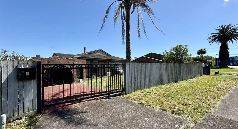 at 3 Palm Court Drive, Glen Eden, Waitakere City, Auckland