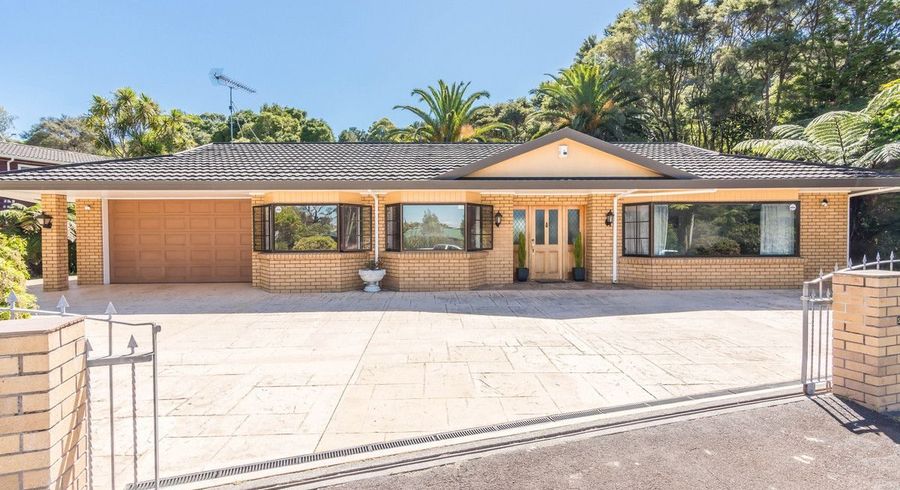  at 209 Woodlands Park Road, Titirangi, Waitakere City, Auckland