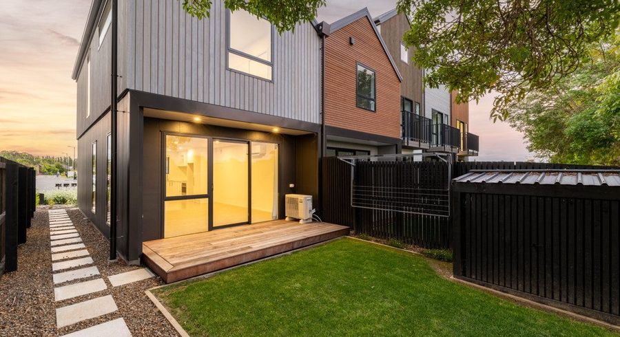  at 9a Malaga Crescent, Harewood, Christchurch City, Canterbury