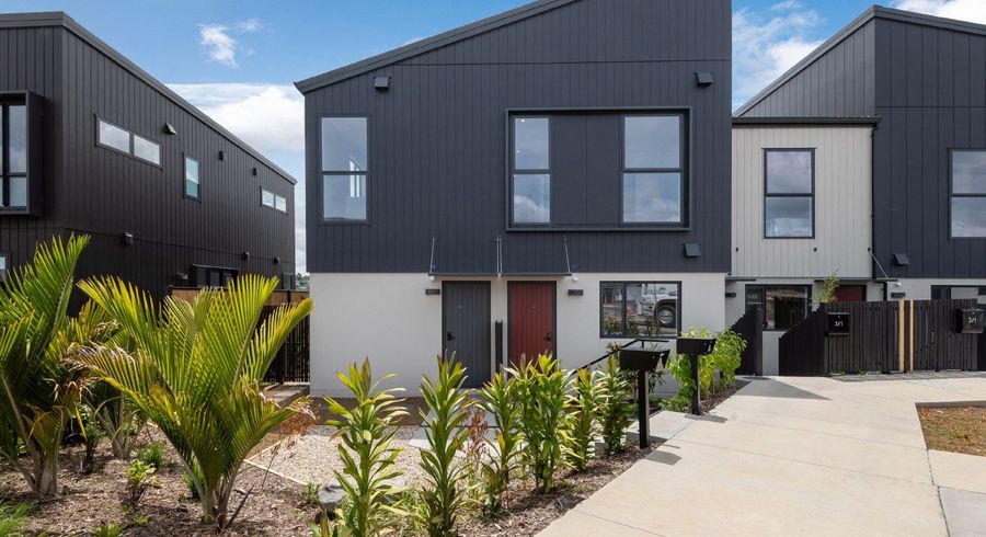  at 1/1 Parapara Place, Albany, North Shore City, Auckland