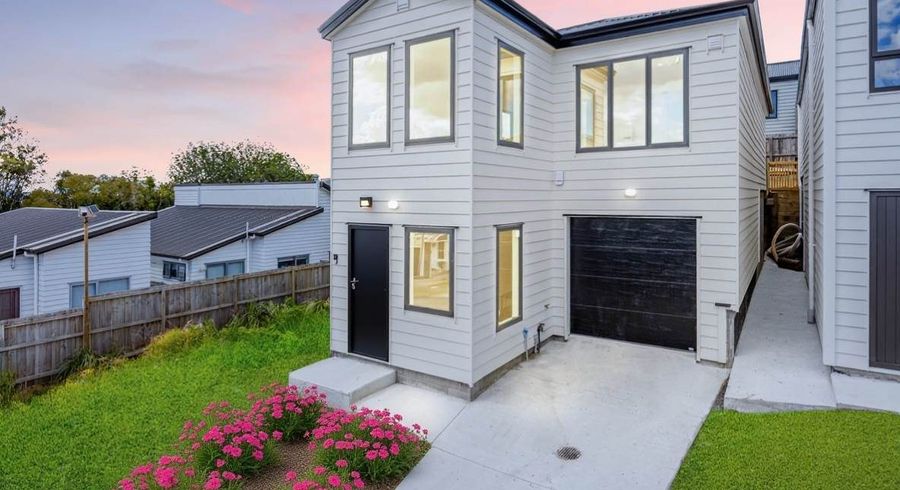  at 61 Joseph Street, Flat Bush, Manukau City, Auckland