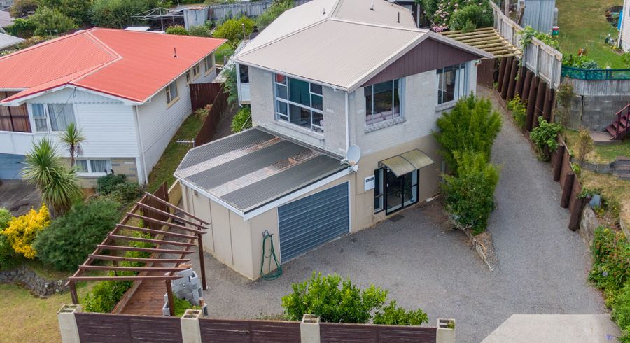  at 33 Ernest Street, Ranui, Porirua