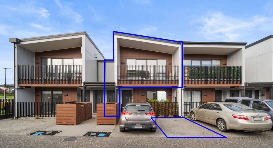  at 2/18 Unga Place, Beachlands, Auckland