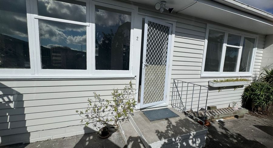  at 2/6 Lynton Road, Mount Wellington, Auckland City, Auckland