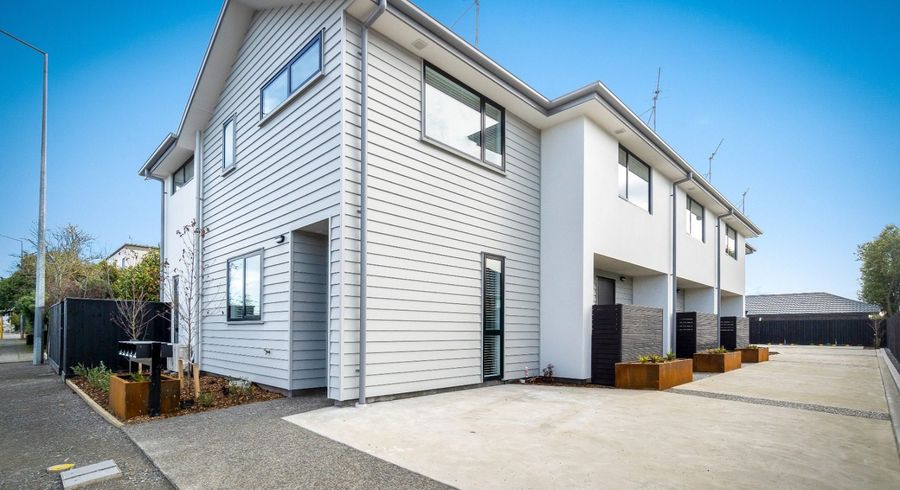  at 1/84 Blenheim Road, Riccarton, Christchurch