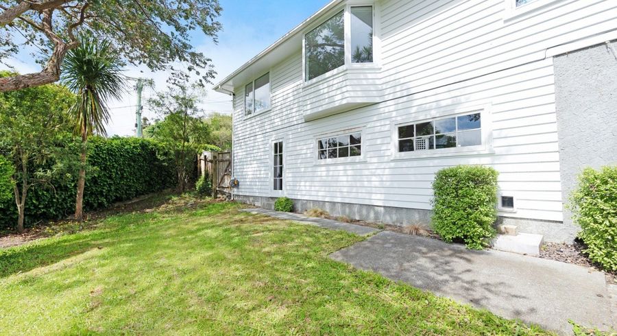  at 48 Homewood Crescent, Karori, Wellington