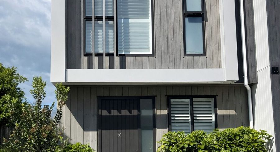  at 30/82 East Coast Rd, Milford, North Shore City, Auckland