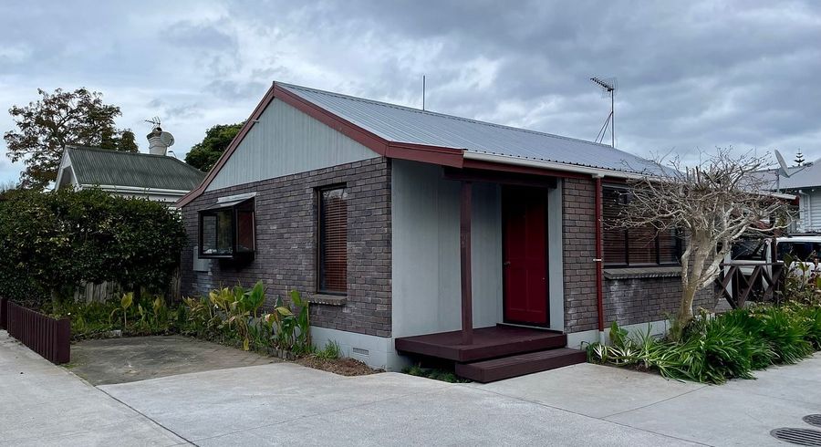  at 43A Te Aroha Street, Hamilton East, Hamilton