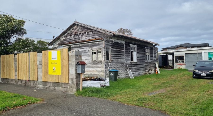  at 1 Kings Road, Mount Roskill, Auckland City, Auckland