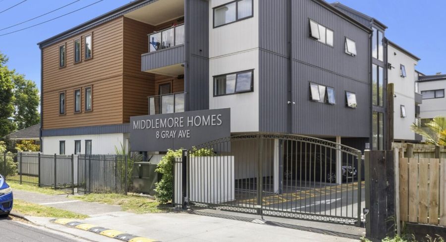  at 209/8 Gray Avenue, Mangere East, Manukau City, Auckland